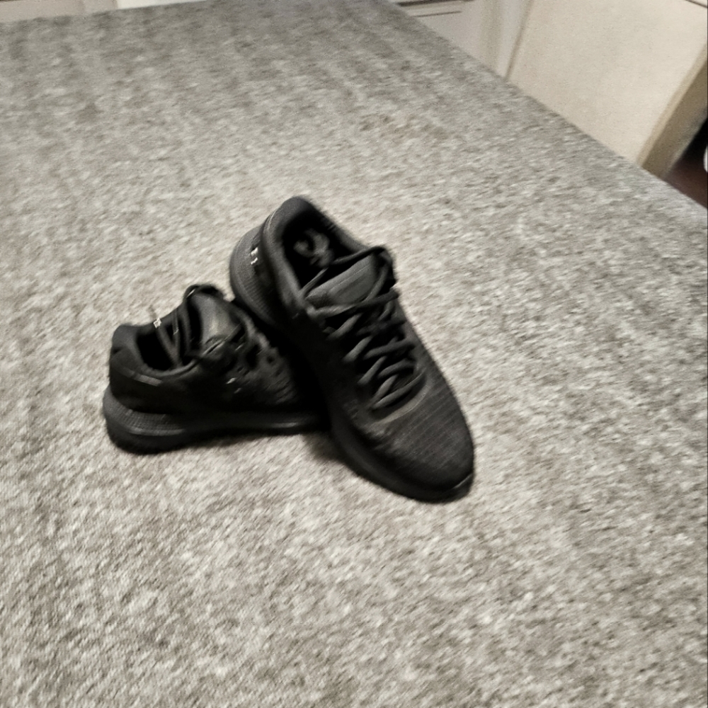 Under Armour sneakers,  6.5, black